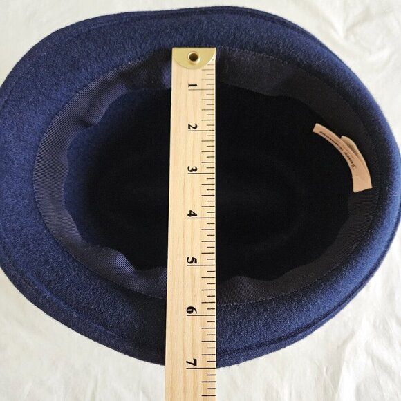Juicy Couture Fedora Womens One Size Navy 100% Wool Felt Studded Band Bow Hat - Picture 14 of 16